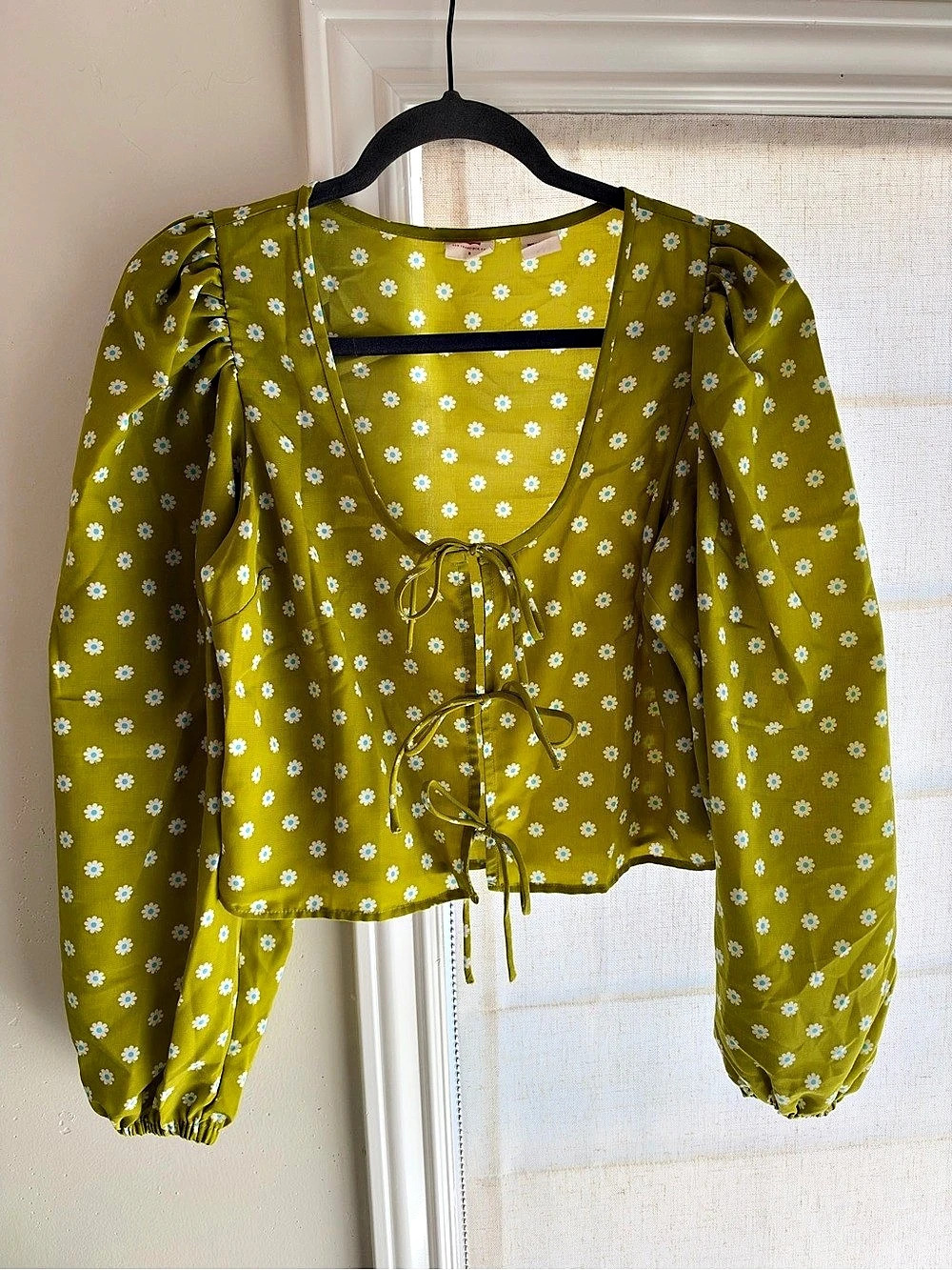 Levi's Floral Tie Front Blouse in Green
